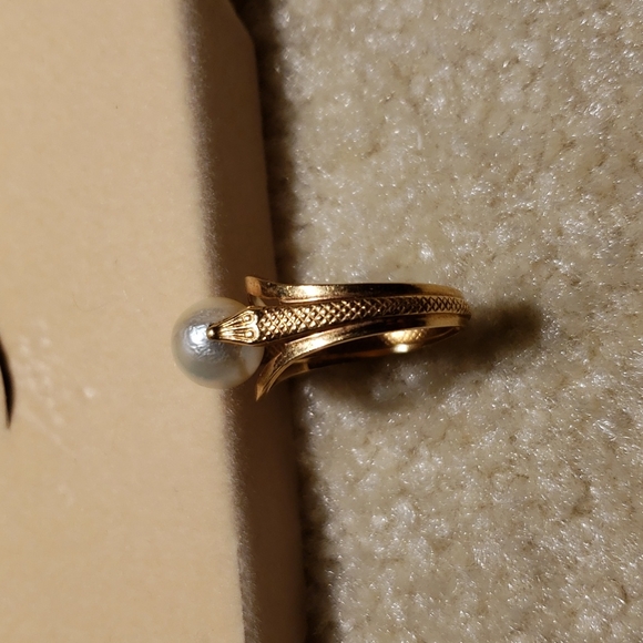 Lot of VTG Pearl Costume Jewelry. - Picture 5 of 6